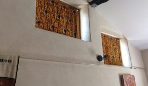 Enduit naturel chaux et chanvre, couleur beige naturelle, finition douce, veloutée, mate, rénovation décoration intérieure, Bretagne Morbihan